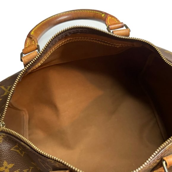 LOUIS VUITTON Speedy 30 Monogram Canvas Handbag with Gold Hardware - Picture 11 of 16